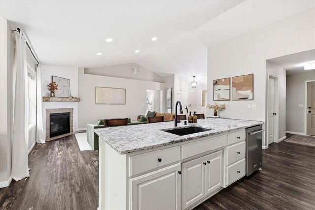 N2288 HILLANDALE DRIVE, Greenville, WI 54942
