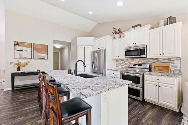 N2288 HILLANDALE DRIVE, Greenville, WI 54942
