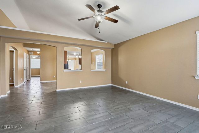 12764 Tre Maximiliano Avenue, El Paso, TX 79938