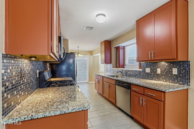 12764 Tre Maximiliano Avenue, El Paso, TX 79938