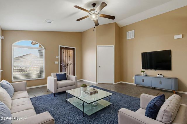 12764 Tre Maximiliano Avenue, El Paso, TX 79938