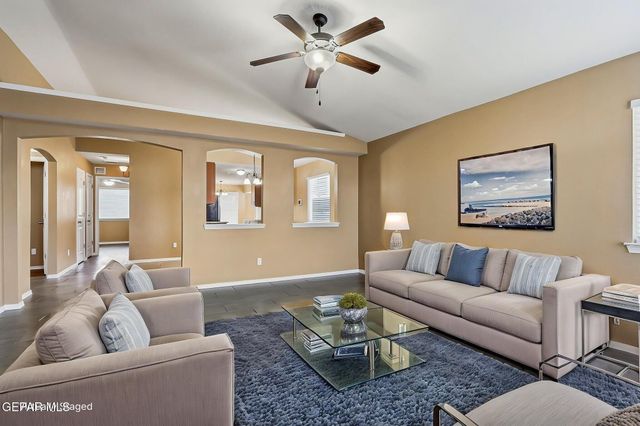 12764 Tre Maximiliano Avenue, El Paso, TX 79938