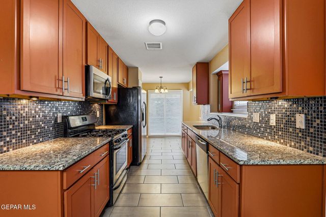 12764 Tre Maximiliano Avenue, El Paso, TX 79938