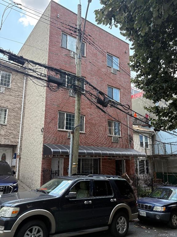 626 E 223rd Street, Bronx, NY 10466 — photo 2