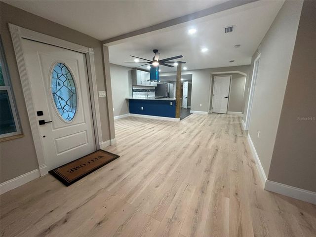 1615 39TH STREET S, St Petersburg, FL 33711