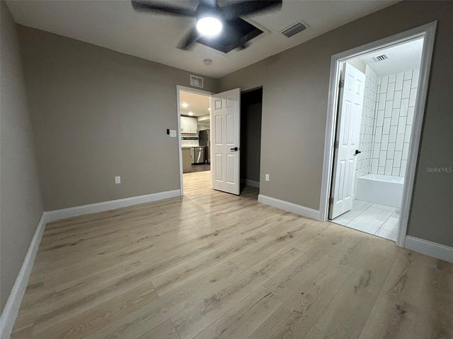 1615 39TH STREET S, St Petersburg, FL 33711