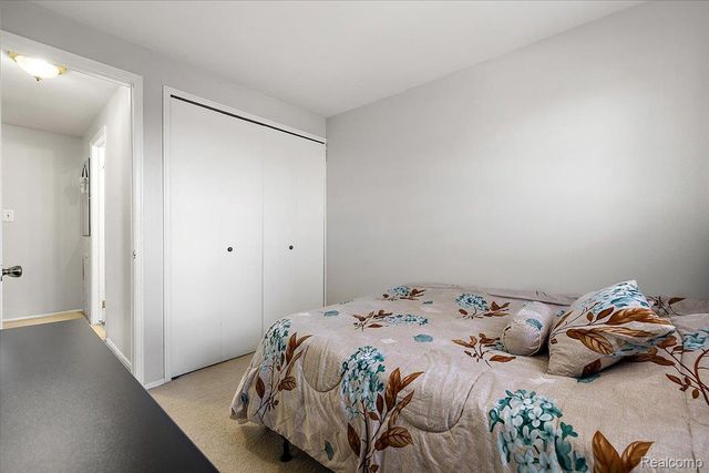 35276 Terrybrook Drive, Sterling Heights, MI 48312