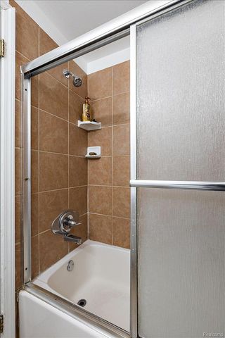 35276 Terrybrook Drive, Sterling Heights, MI 48312