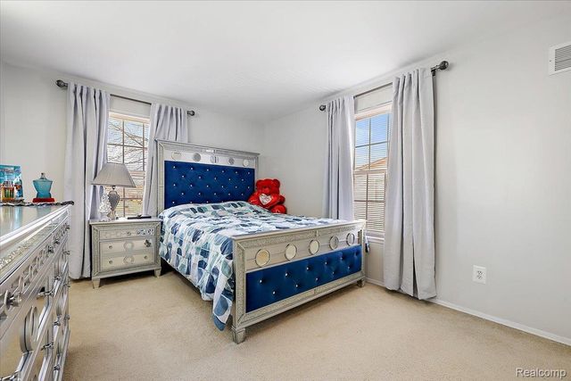 35276 Terrybrook Drive, Sterling Heights, MI 48312