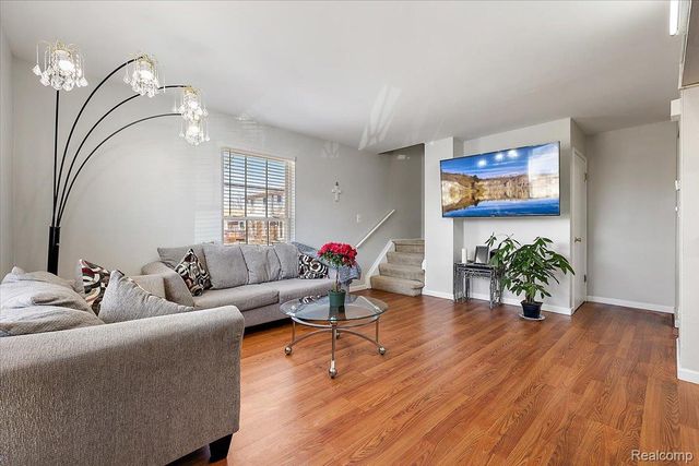 35276 Terrybrook Drive, Sterling Heights, MI 48312