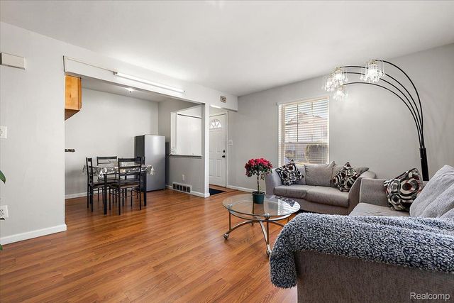 35276 Terrybrook Drive, Sterling Heights, MI 48312