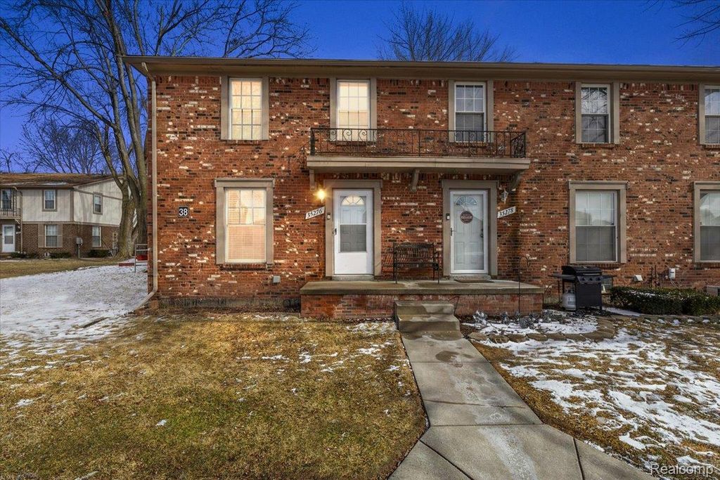 35276 Terrybrook Drive, Sterling Heights, MI 48312