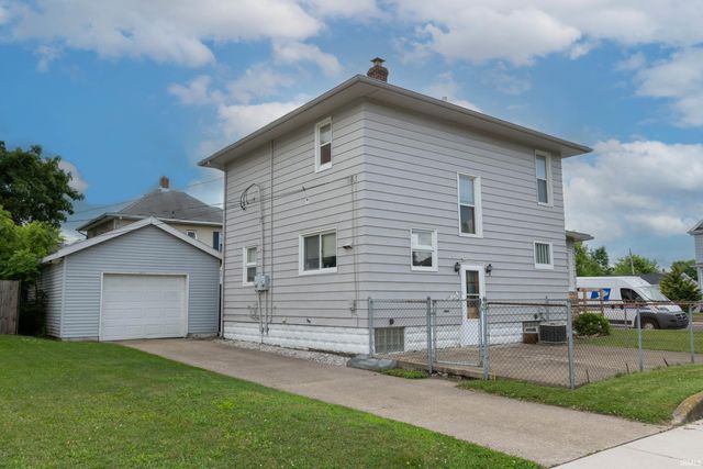 902 S Main St, Mishawaka, IN 46544