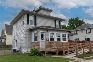 902 S Main St, Mishawaka, IN 46544