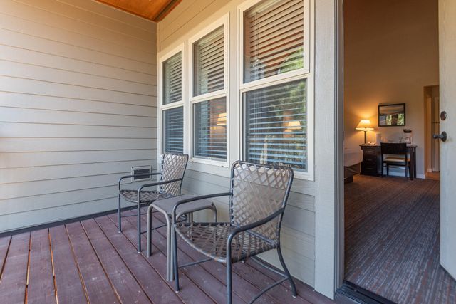 18575 SW Century Drive 1837-1838, Bend, OR 97702