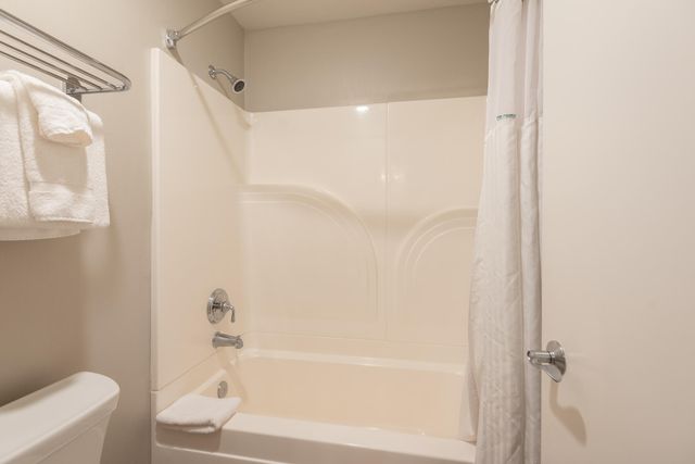 18575 SW Century Drive 1837-1838, Bend, OR 97702