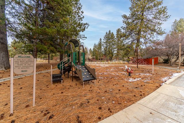 18575 SW Century Drive 1837-1838, Bend, OR 97702