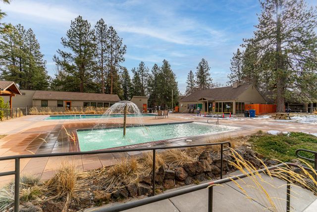 18575 SW Century Drive 1837-1838, Bend, OR 97702