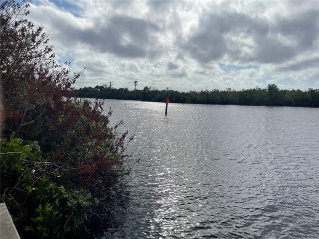 18826 AYRSHIRE CIRCLE, Port Charlotte, FL 33948