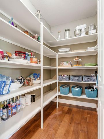 141 Flint Rock Ct, Roseville, CA 95747