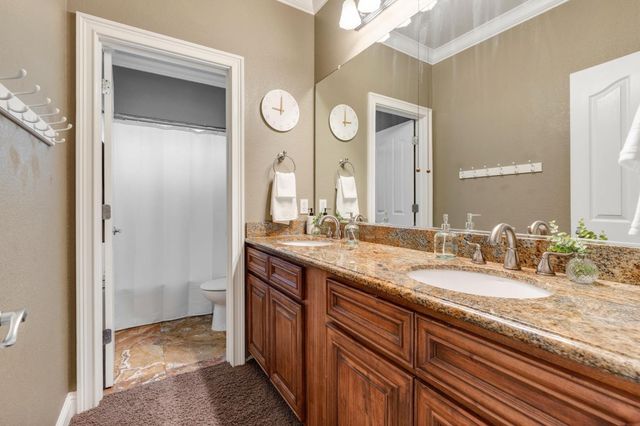 141 Flint Rock Ct, Roseville, CA 95747