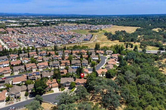 141 Flint Rock Ct, Roseville, CA 95747
