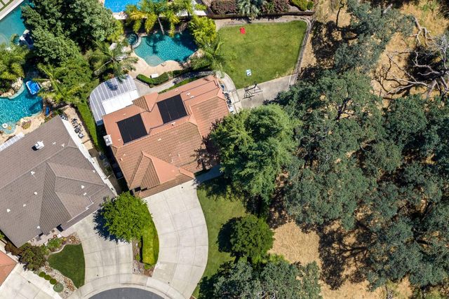 141 Flint Rock Ct, Roseville, CA 95747