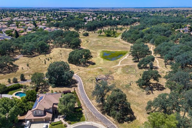 141 Flint Rock Ct, Roseville, CA 95747