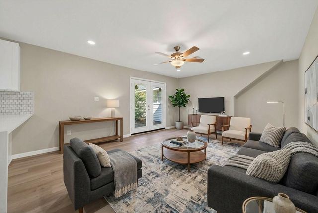 702 Rosewood Drive, Baytown, TX 77520