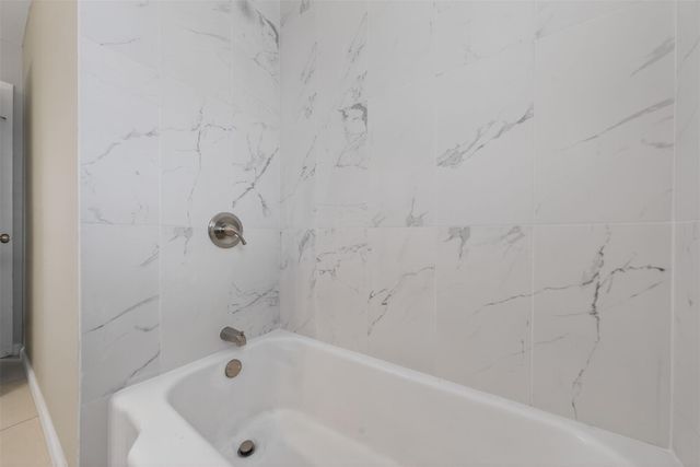 702 Rosewood Drive, Baytown, TX 77520