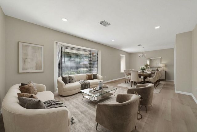 702 Rosewood Drive, Baytown, TX 77520