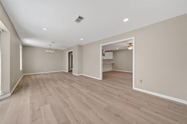 702 Rosewood Drive, Baytown, TX 77520