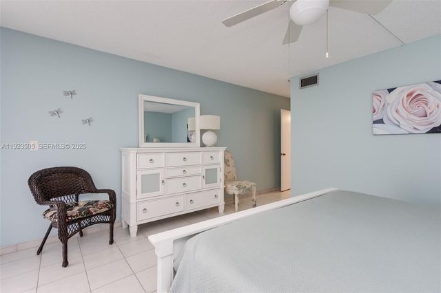 7300 Lake Cir Dr 303, Margate, FL 33063