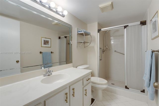 7300 Lake Cir Dr 303, Margate, FL 33063