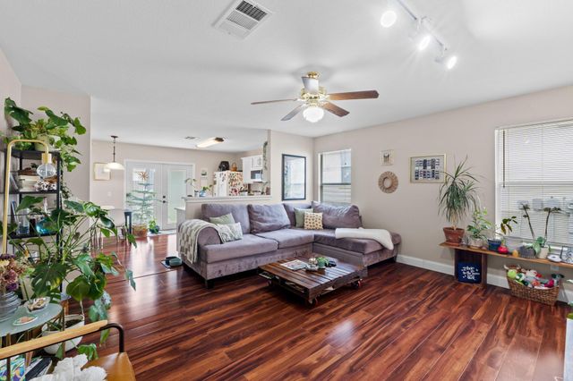 5220 Hutchinson DR, Austin, TX 78723