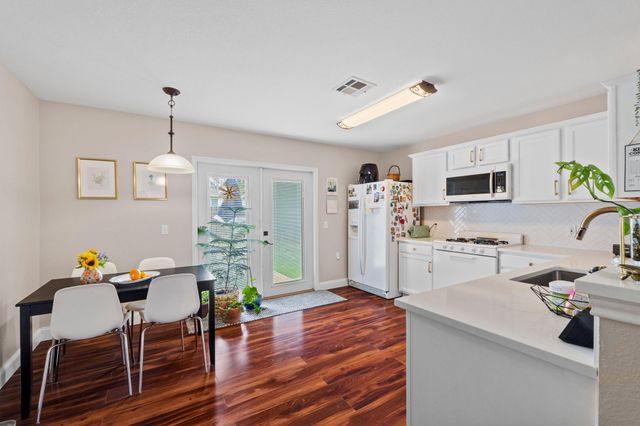 5220 Hutchinson DR, Austin, TX 78723
