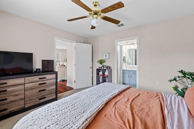 5220 Hutchinson DR, Austin, TX 78723