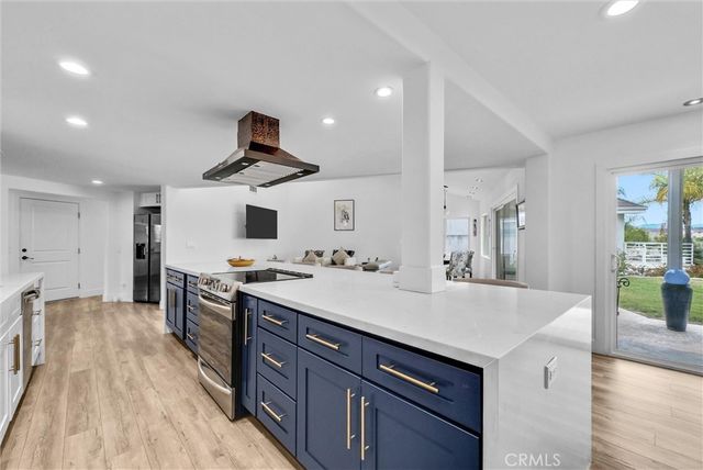 29795 Eagle Point, Canyon Lake, CA 92587
