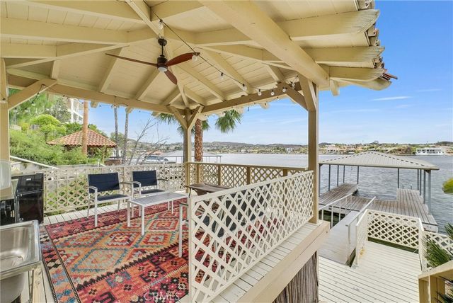 29795 Eagle Point, Canyon Lake, CA 92587