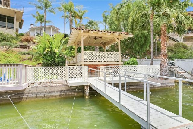29795 Eagle Point, Canyon Lake, CA 92587