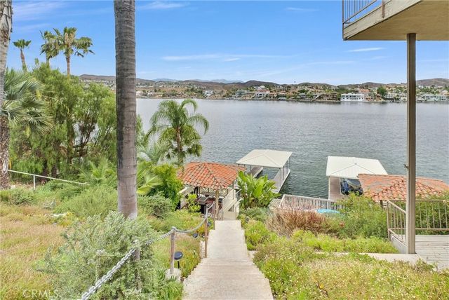 29795 Eagle Point, Canyon Lake, CA 92587