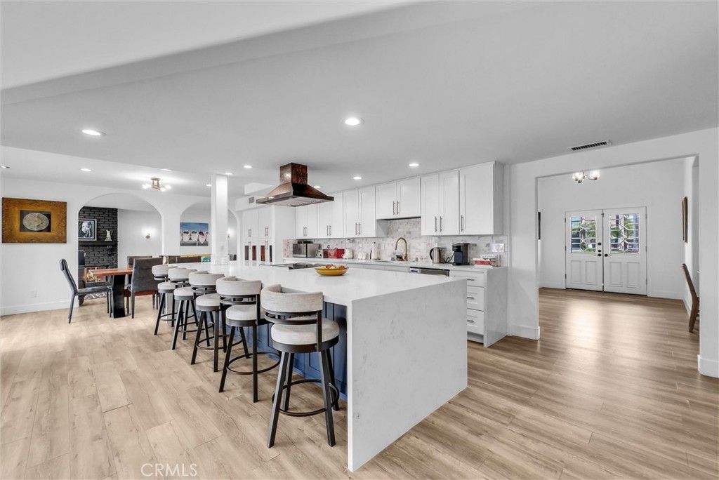 29795 Eagle Point, Canyon Lake, CA 92587
