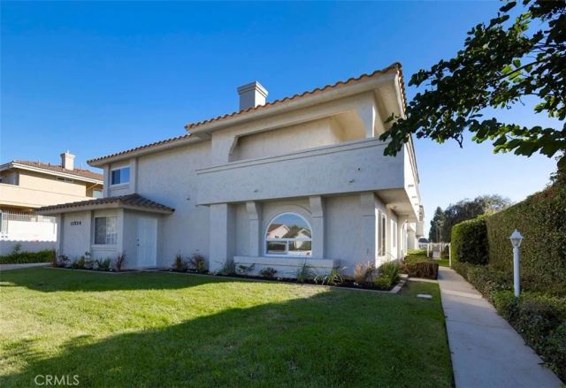 11324 215th 4, Lakewood, CA 90715