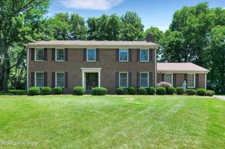 2801 Carrington Ct, Louisville, KY 40242