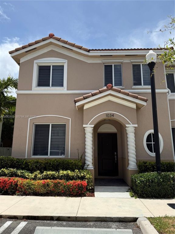 1034 SE 23rd Ter, Homestead, FL 33035