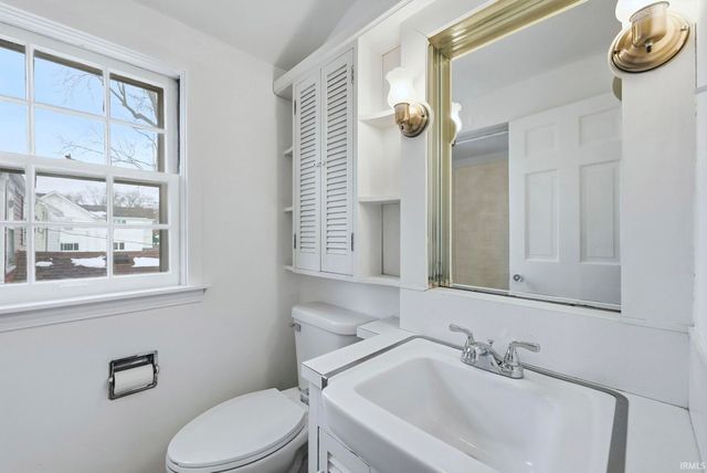 4827 Arlington Avenue, Fort Wayne, IN 46807