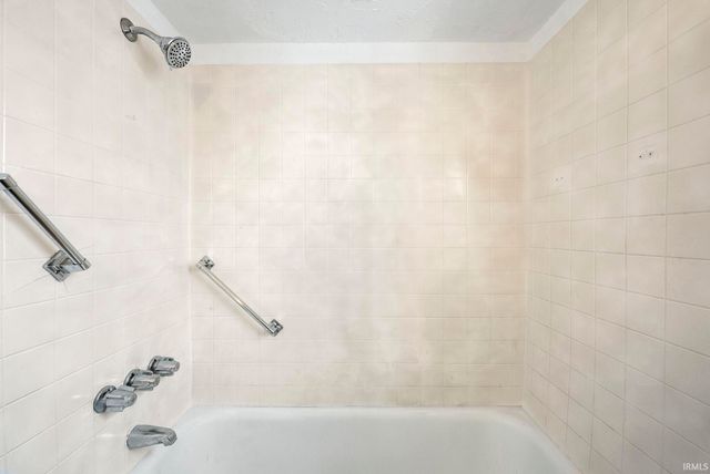 4827 Arlington Avenue, Fort Wayne, IN 46807