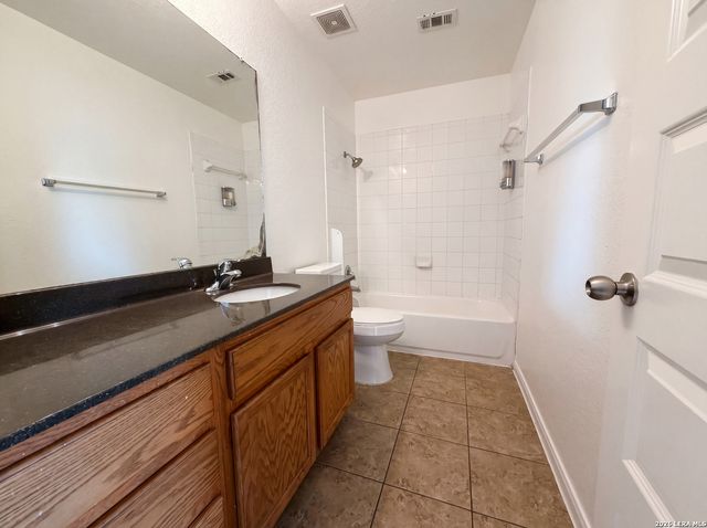 1108 WIND HAVEN DR, New Braunfels, TX 78130