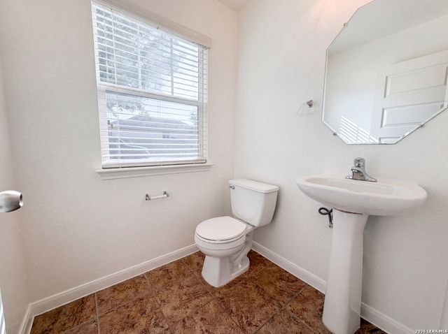 1108 WIND HAVEN DR, New Braunfels, TX 78130