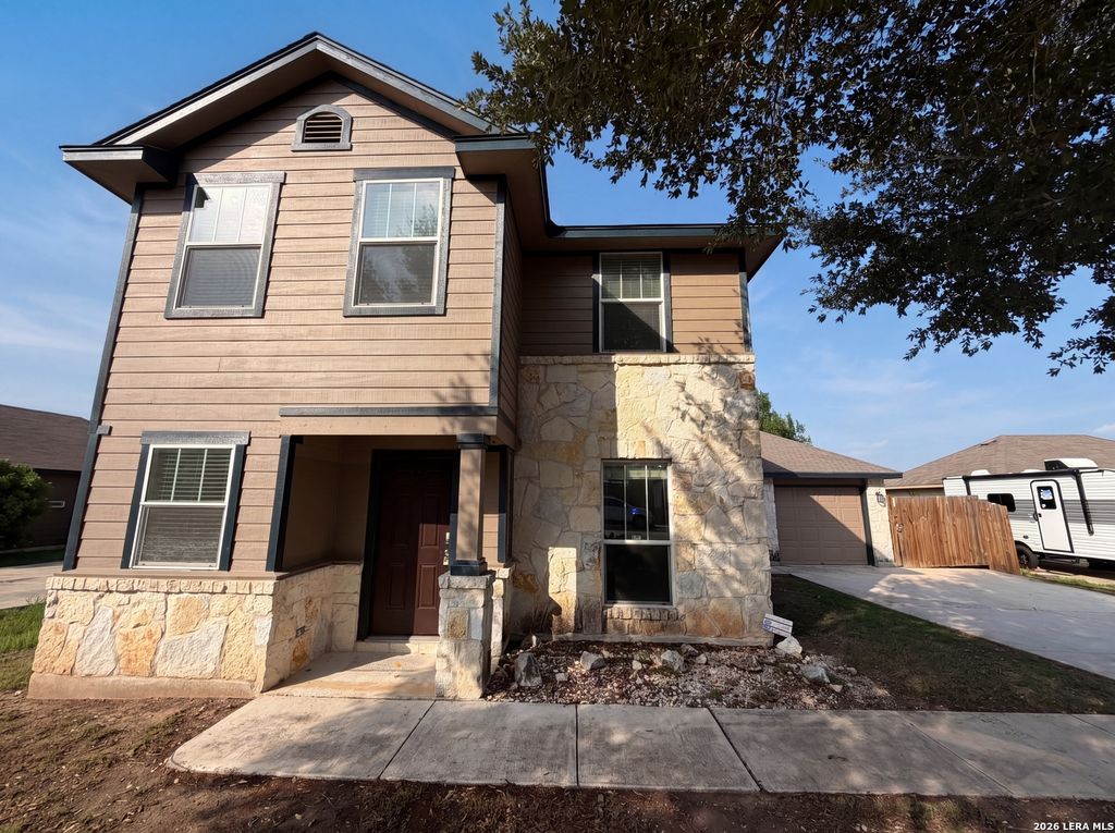 1108 WIND HAVEN DR, New Braunfels, TX 78130